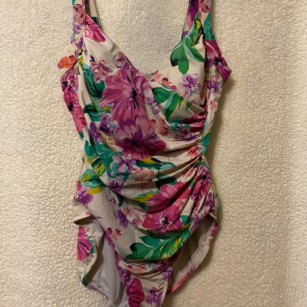 One piece bathing suit